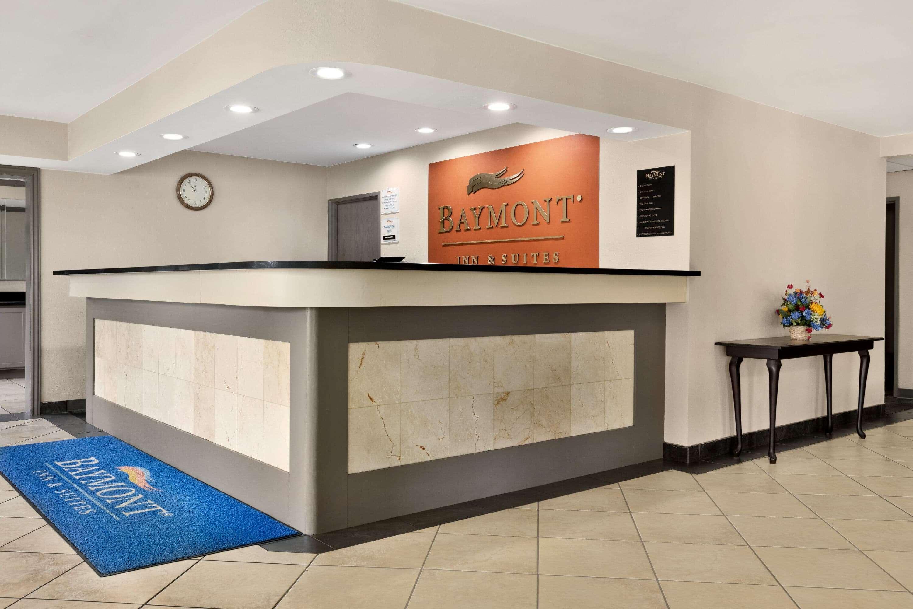 Baymont By Wyndham Monroe Hotel Exterior photo